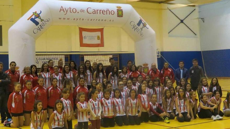 El Náutico presenta su área de voleibol, con un centenar de jugadoras