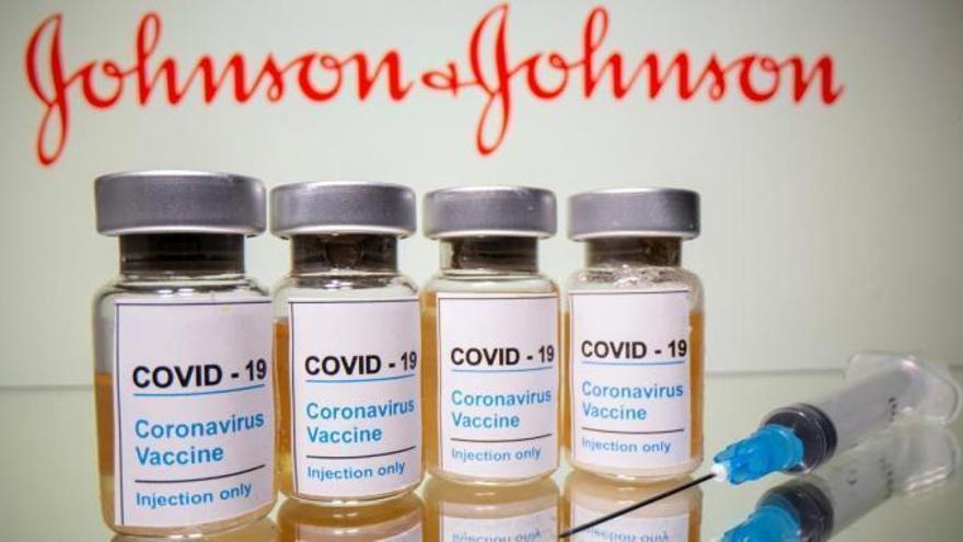 EEUU suspende la vacunación con Janssen por trombos