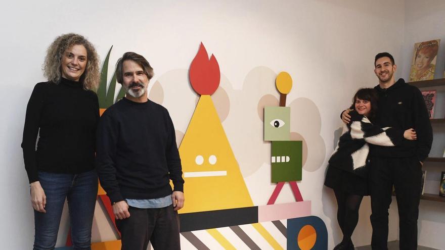 Héctor Francesch y los responsables del nuevo espacio Vavava Haus. | Carlos Pardellas