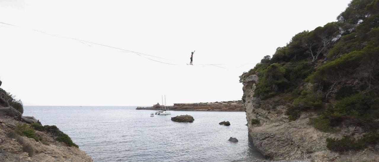 El funambulista de la cala