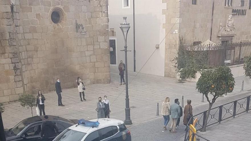 Un herido leve por arma blanca durante una pelea en la plaza de España