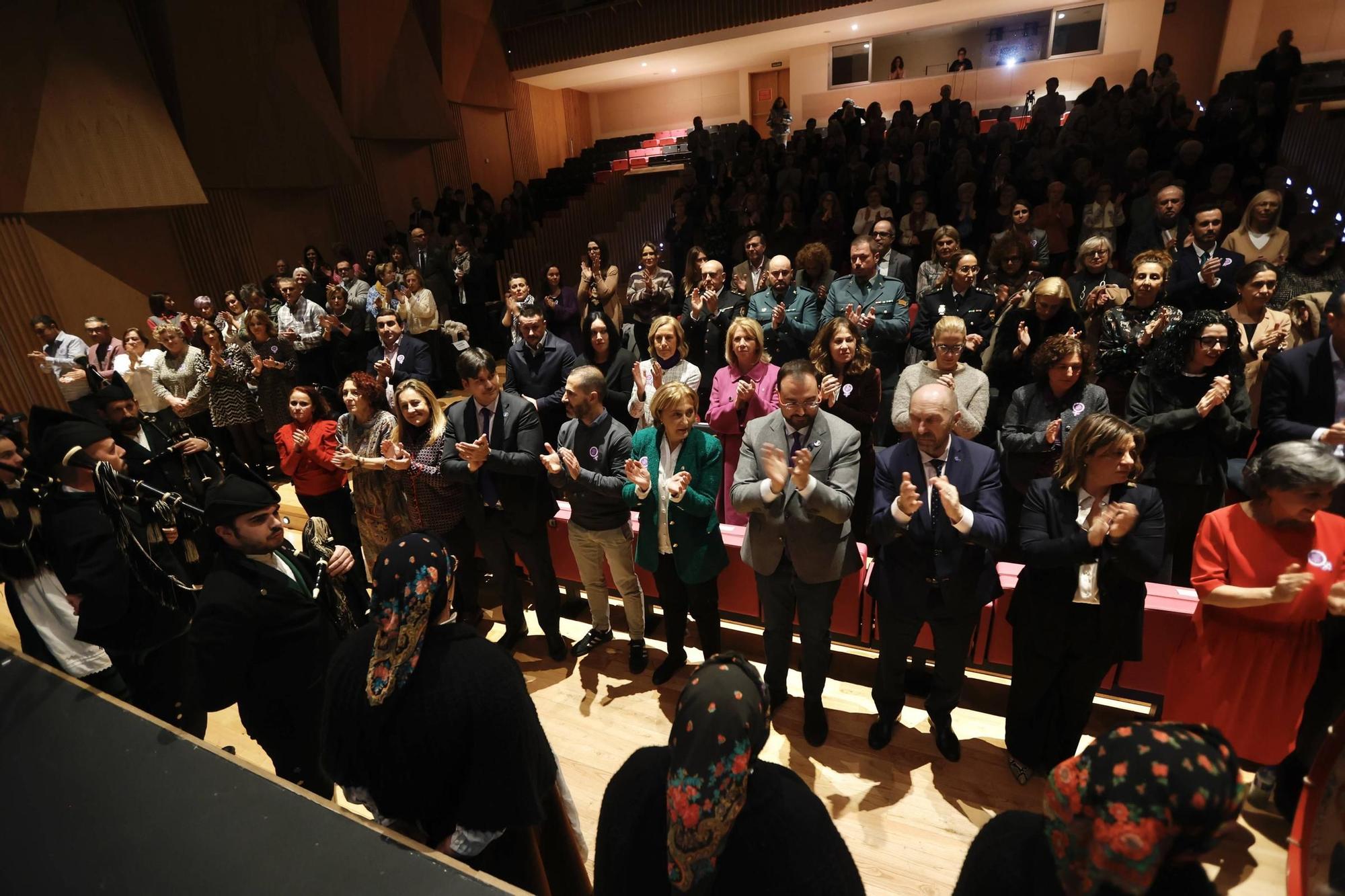 Así fue el acto institucional por el 25N