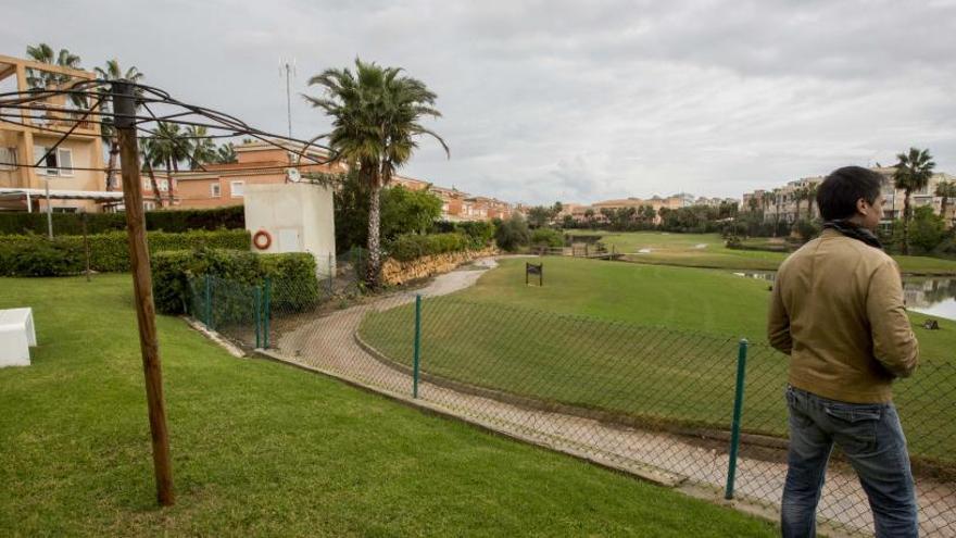 Cerca de 3.000 viviendas colindan con el campo de golf de la playa de San Juan