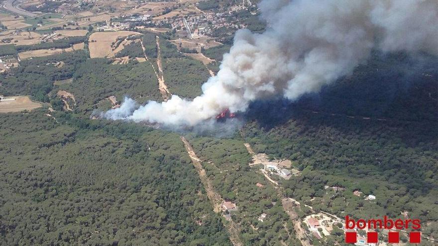 Controlat l&#039;incendi forestal de Blanes