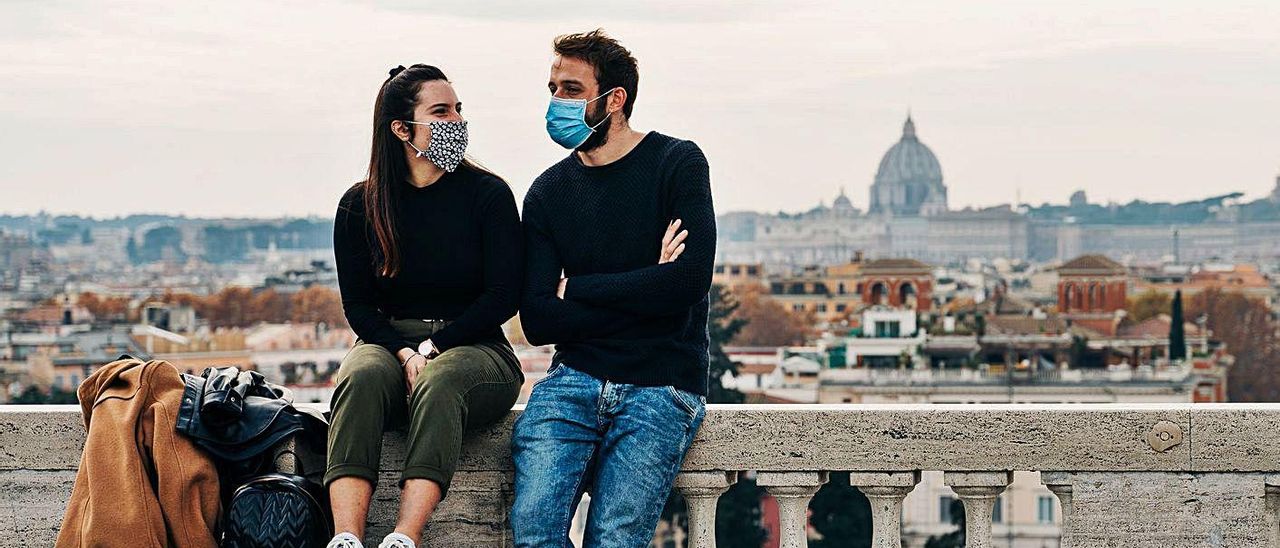 El ‘verano del amor’ da marcha atrás por las nuevas restricciones Diario de Mallorca El ‘verano del amor’ da marcha atrás por las nuevas restricciones Diario de Mallorca