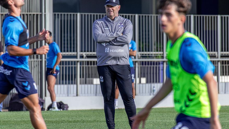 Pepe Mel pide a los veteranos que den un paso al frente: &quot;Hemos hablado con ellos;  saben en la posición que estamos y la responsabilidad que tienen&quot;