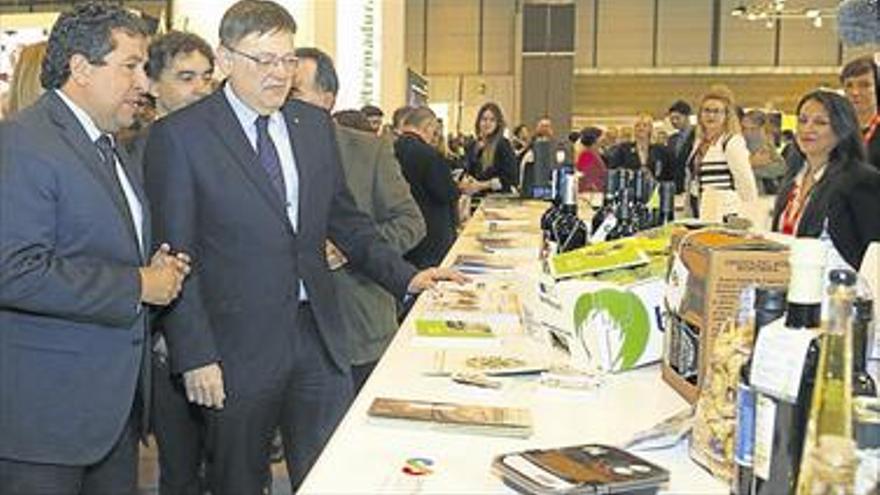 Colomer apuesta por el deporte, gastronomía e innovación en Fitur