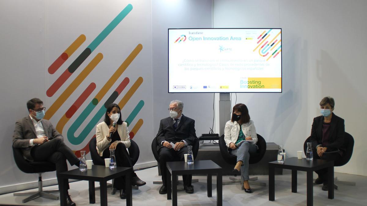 Una imagen de la mesa redonda celebrada en el Foro Transfiere.