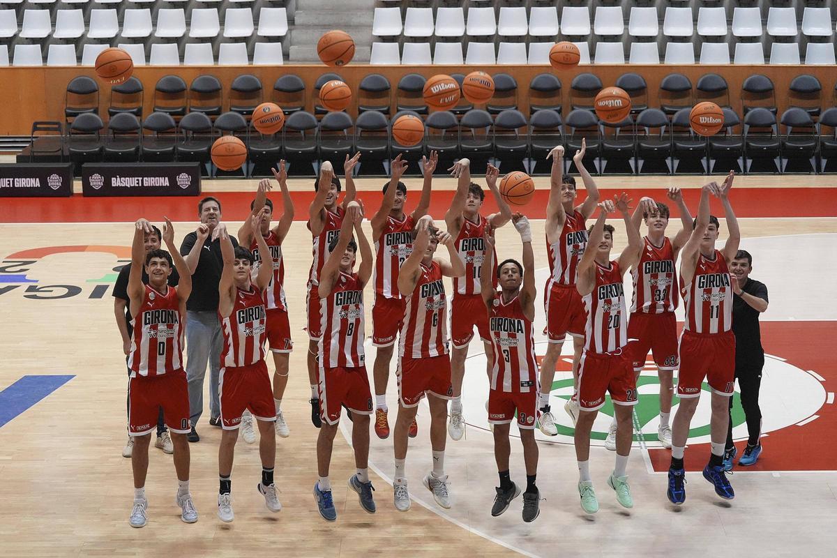 Els jugadors de l'equip U18, que aquest cap de setmana lluitaran pel campionat de Catalunya
