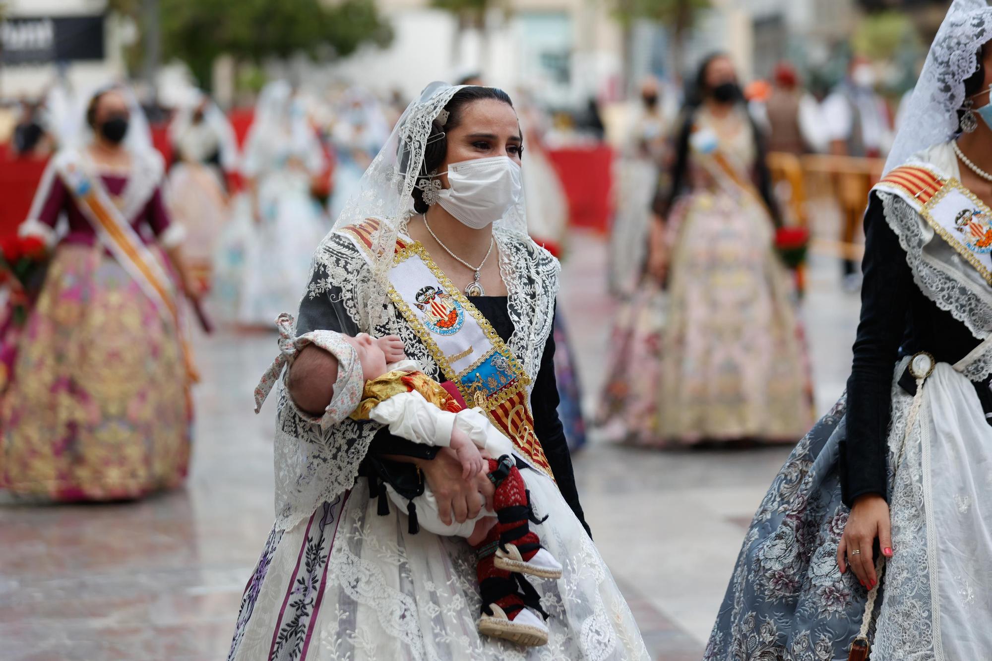 Búscate en el segundo día de Ofrenda por la calle Caballeros (entre las 17.00 y las 18.00 horas)