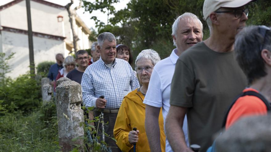 El Berguedà reivindica la ruta de les colònies en una passejada