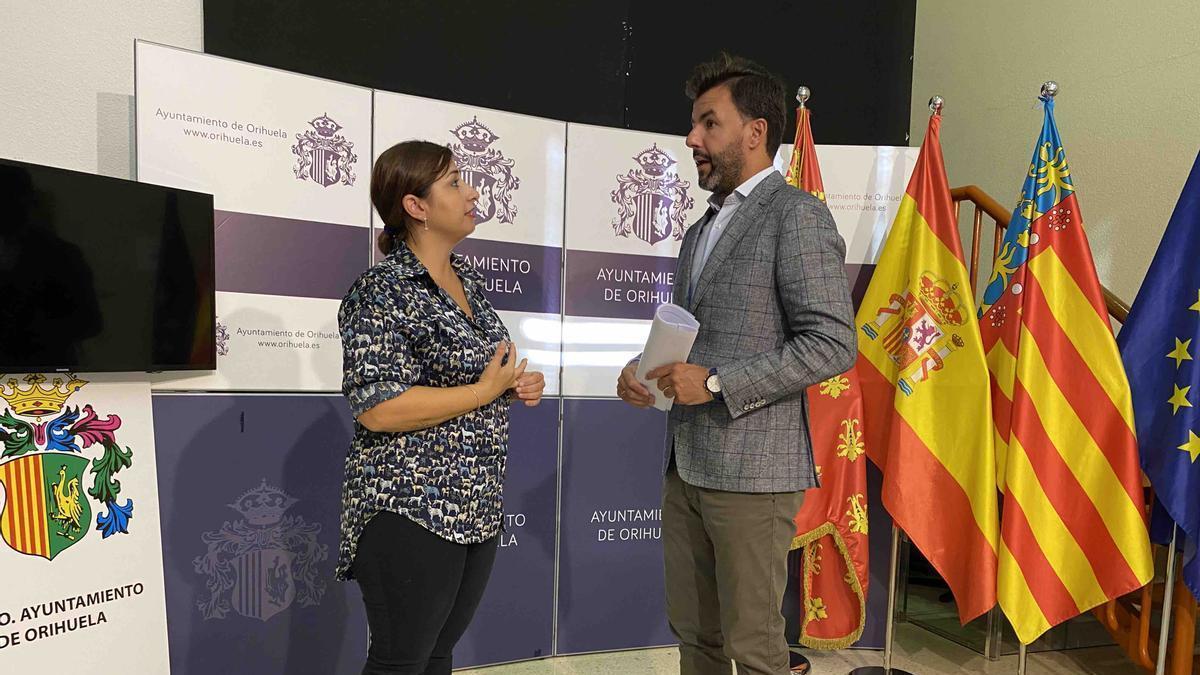 Los concejales María García Zafra y José Aix