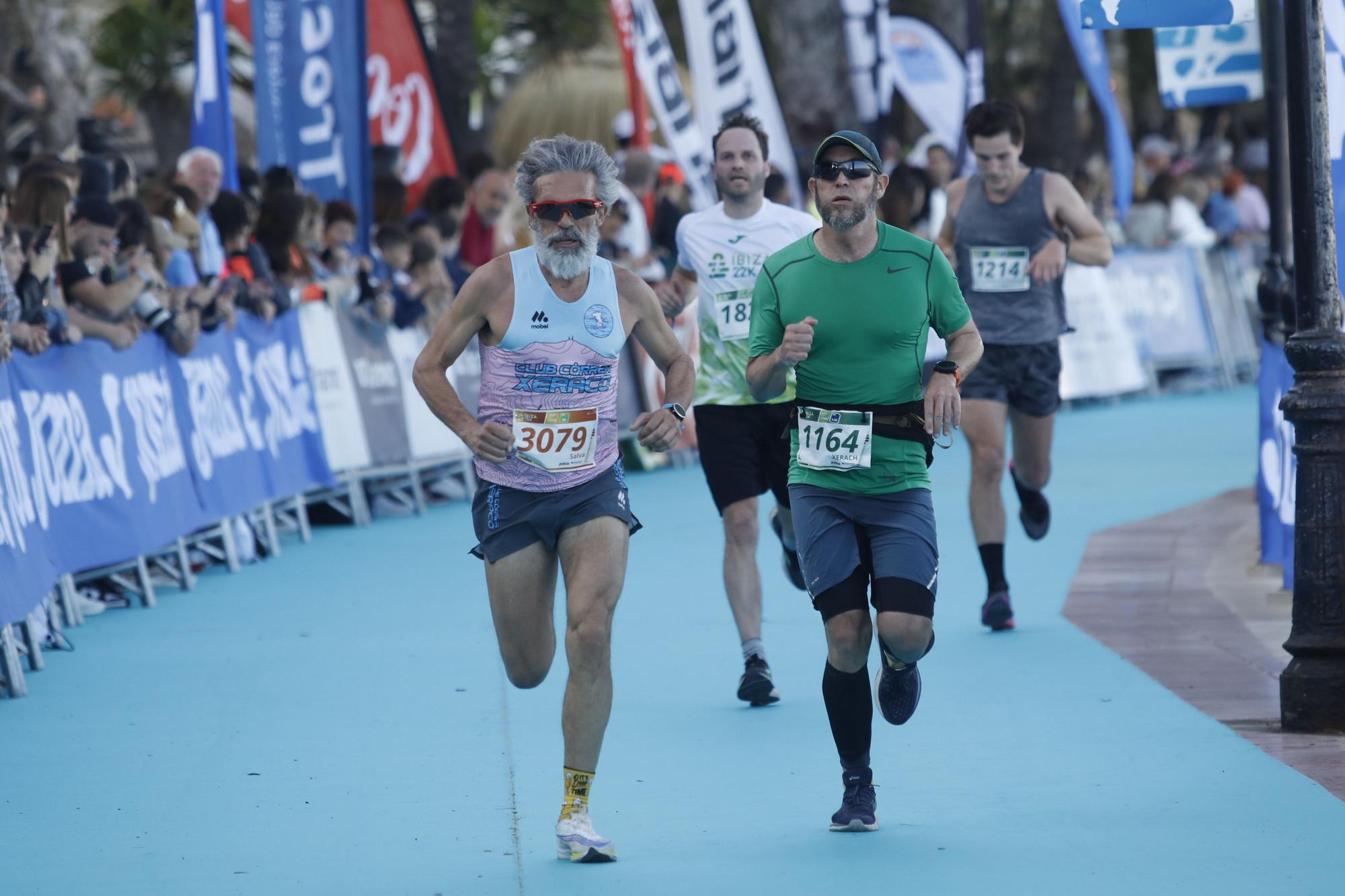 Búscate en nuestra galería de fotos del Santa Eulària Ibiza Marathon