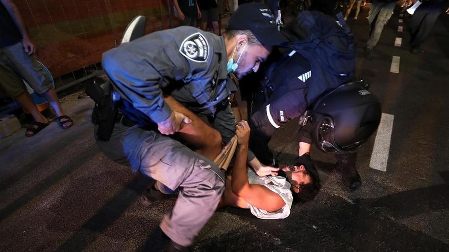 La policía de Israel reprime con mano dura las protestas