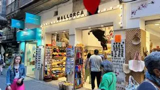 Aus einer traditionsreichen Einkaufsstraße in Palma de Mallorca ist eine Meile für Souvenirshops geworden