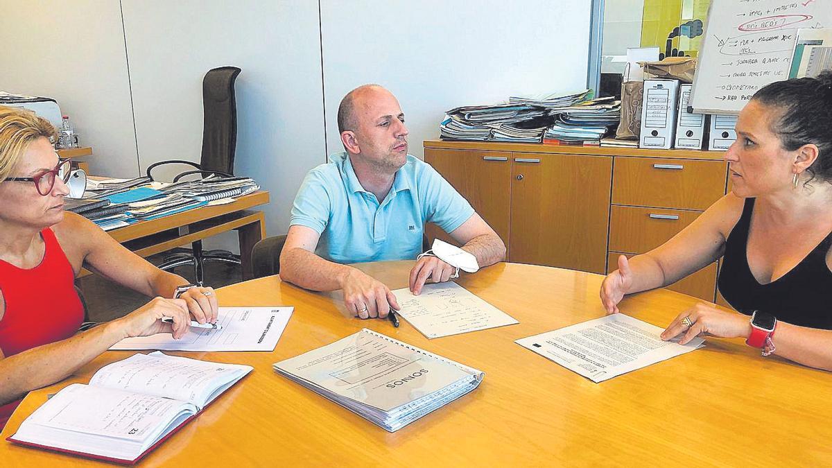 Martinavarro, Piquer y Galí celebraron un encuentro en el que la Generalitat dio el visto bueno a la pantalla acústica.