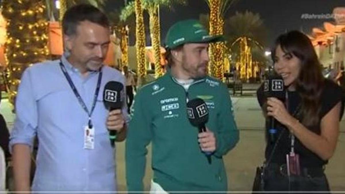 Alonso durante la entrevista de DAZN en Bahrein