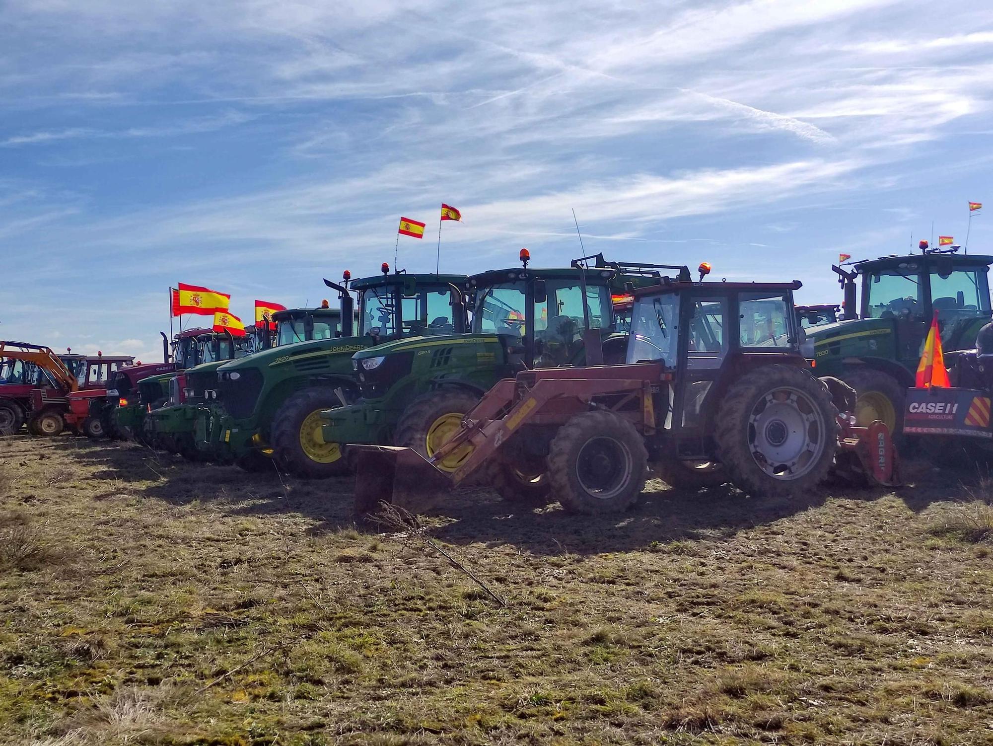 GALERÍA| La movilización del campo en la comarca de Benavente, en imágenes