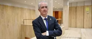 Isidro Lago dimite como presidente del Consello Galego de Médicos y acusa de "falsedad y deslealtad" al conselleiro de Sanidade