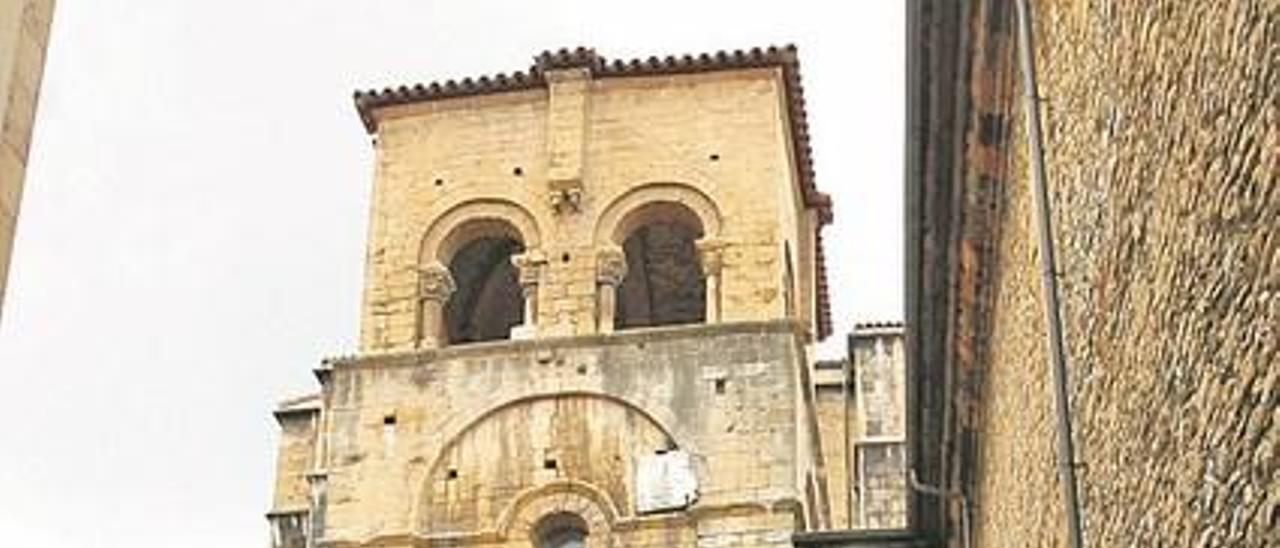 Torre vieja de la Catedral de Oviedo