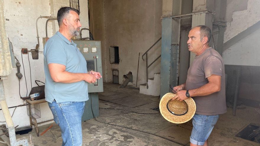 Rafael Saco en su ha visita a las instalaciones del silo de Fuente Obejuna.