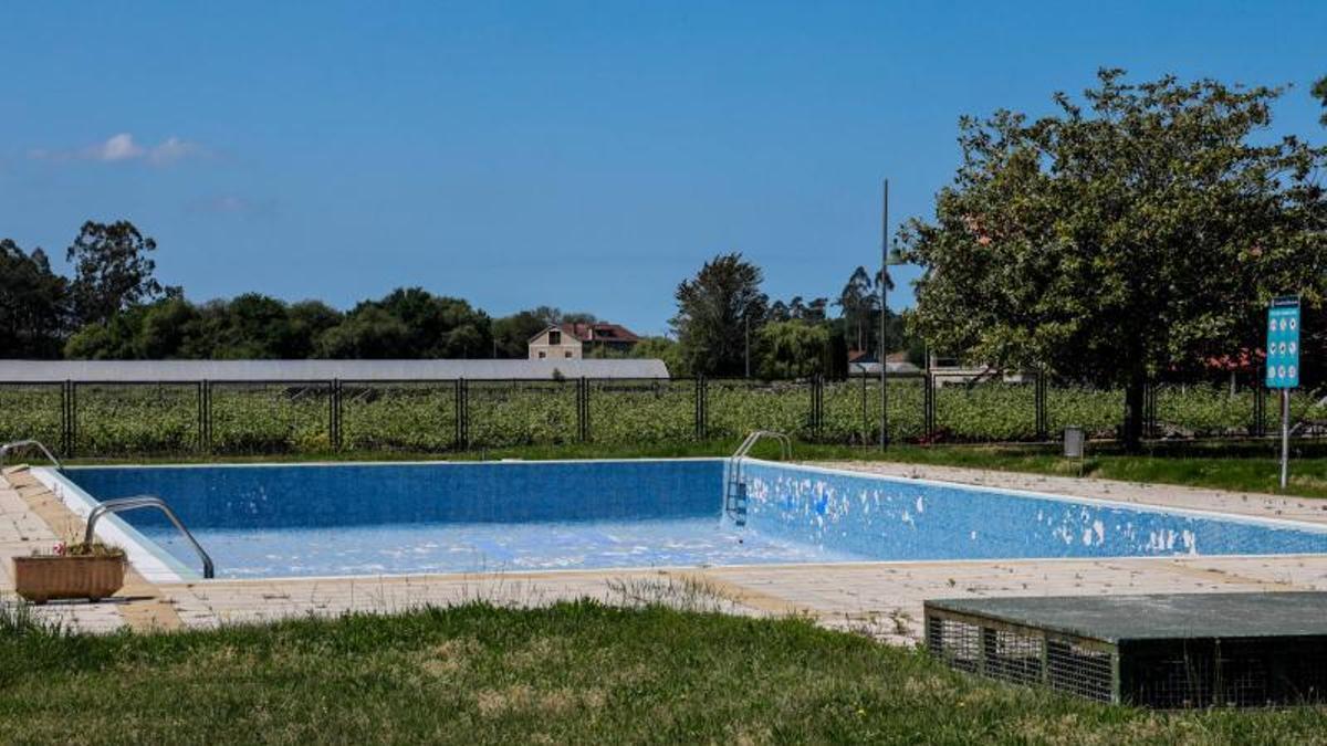 Piscina municipal de Ribadumia, en Cabanelas.