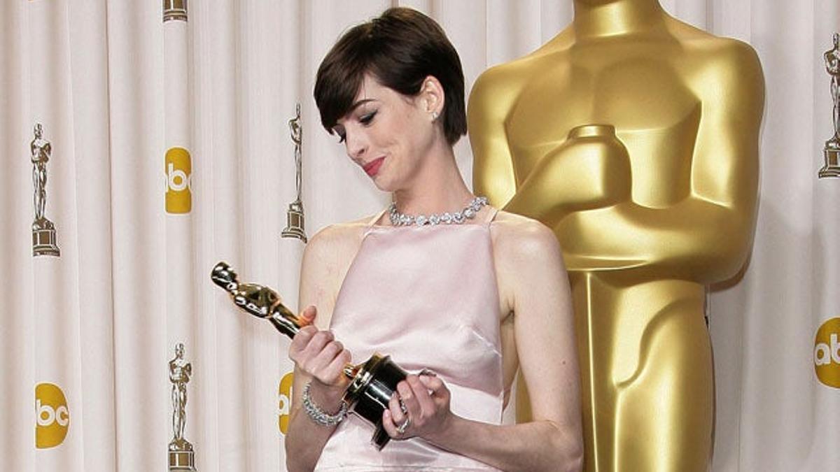 Anne Hathaway en los Oscar 2013