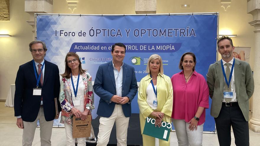 El 1º Foro de Óptica y Optometría aborda en Córdoba las alternativas para el control de la miopía