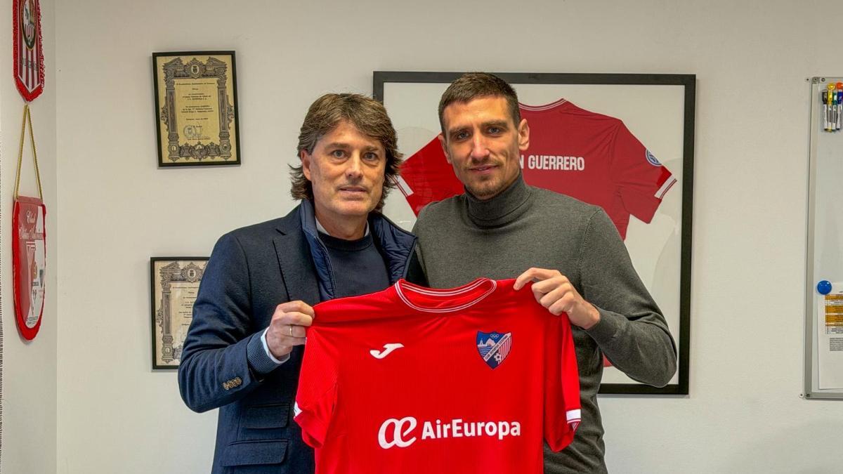Julen Guerrero junto a Scepovic