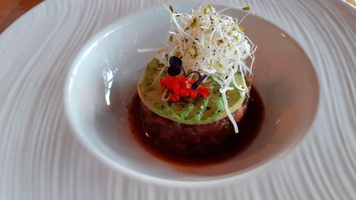 Thunfischtartar mit Avocado