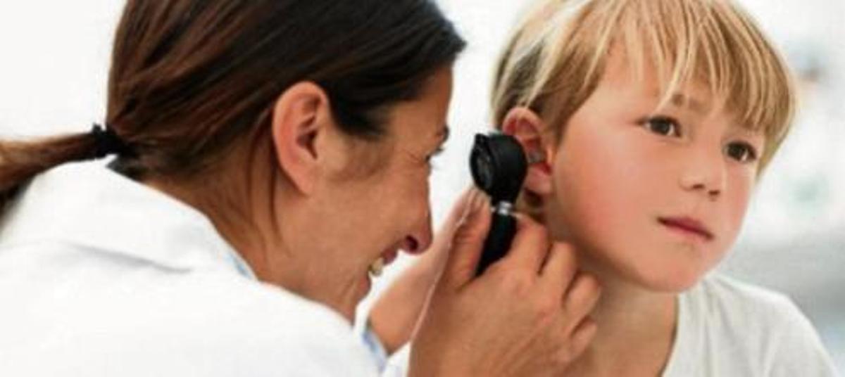 Els nens són els més vulnerables a tenir una otitis durant l´estiu