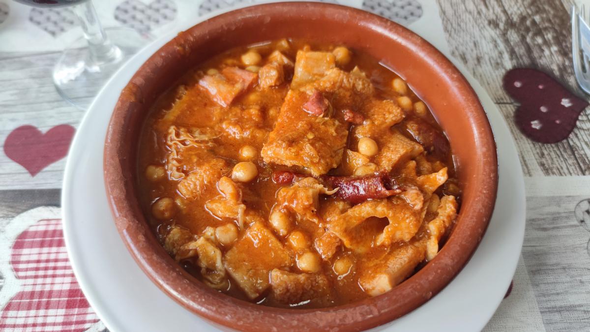 Callos del menú de mediodía del Bar Restaurante Azul.