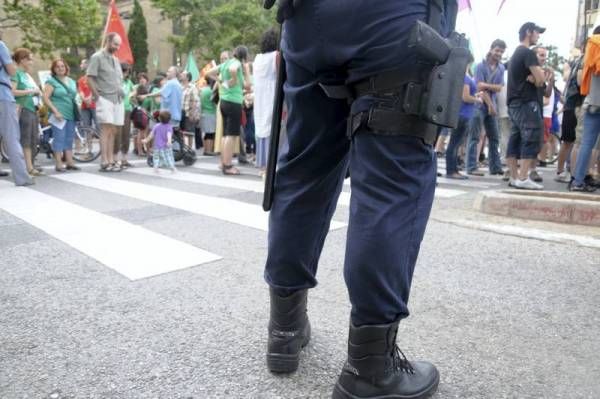 Colectivos y sindicatos salen a la calle unidos contra los recortes