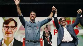 El PSOE se muestra eufórico y ve en los resultados un "aval" a Sánchez