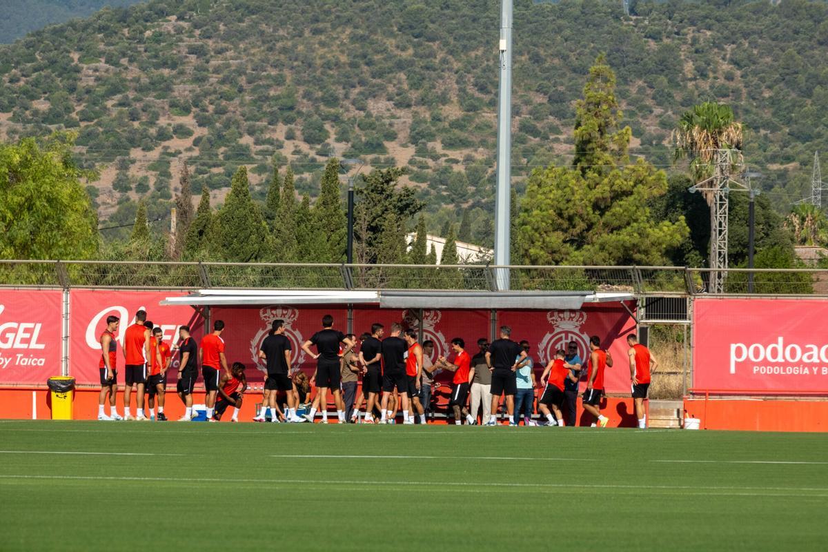 Luis García pone en marcha el nuevo Mallorca con una plantilla todavía por construir