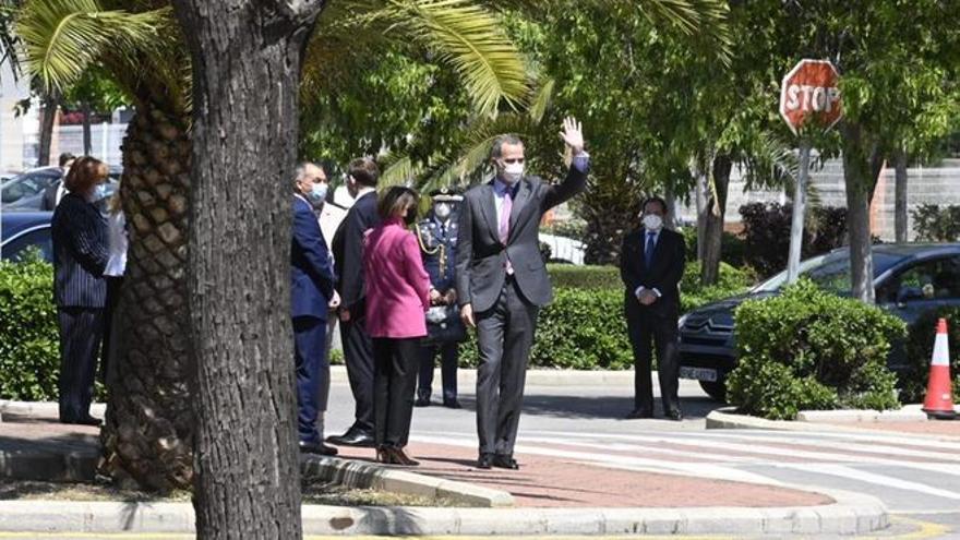 El rei Felip VI, a l’arribada a l’assemblea de la CEV, aquest migdia.