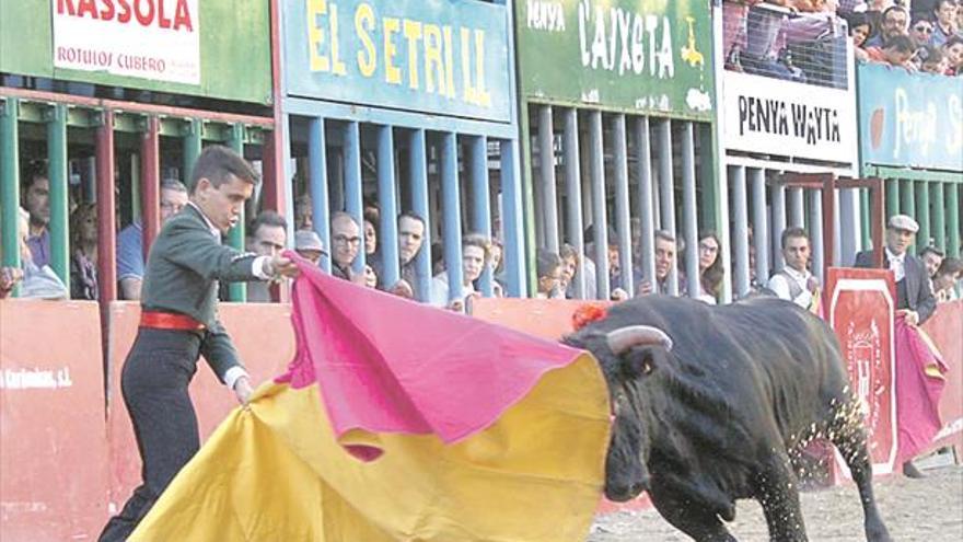 La plaza de España se convertirá en un improvisado coso taurino