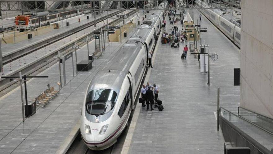 Renfe reforzará el AVE Aragón-Andalucía desde el 27 de abril hasta final de mayo