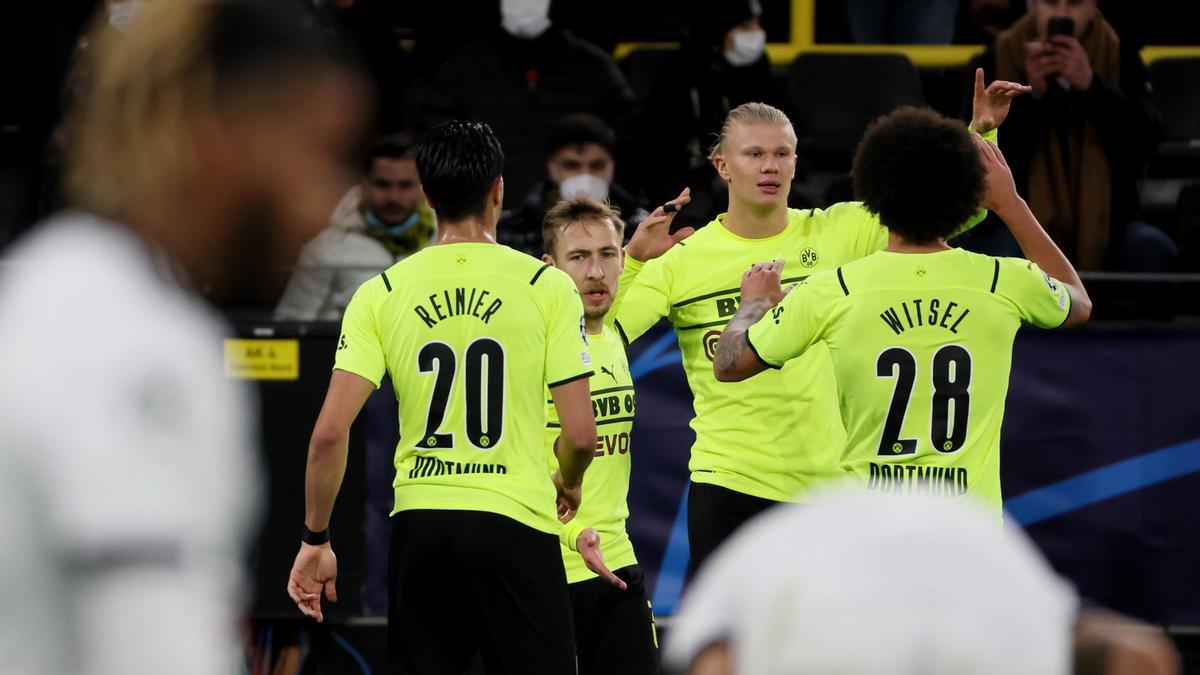 Resumen, goles y highlights del Borussia Dortmund 5-0 Besiktas de la jornada 6 de la Champions