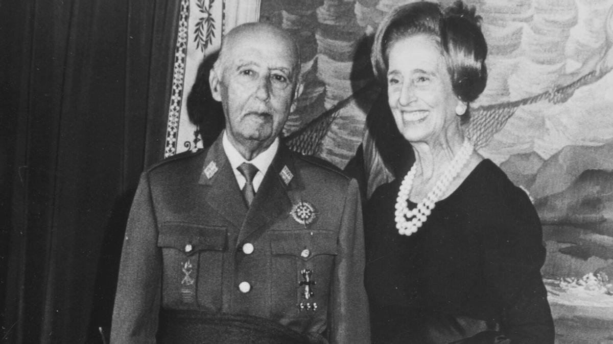 MEMORIA DEMOCRÁTICA | ¿Quién querría comprar en subasta un retrato oficial de Franco de más de dos metros?