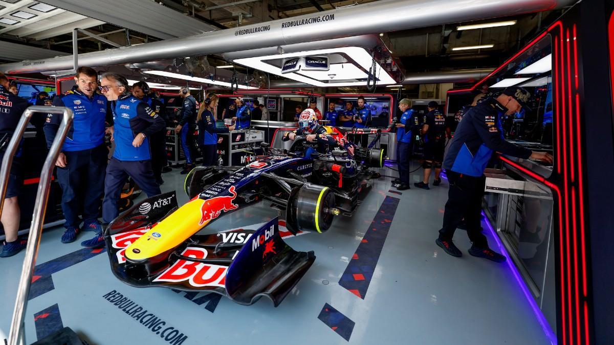 El box de Verstappen no acabó bien el China