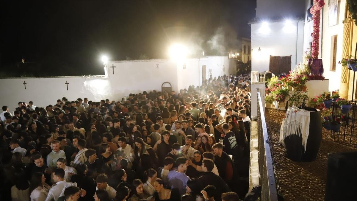 Primera noche de las Cruces de Córdoba