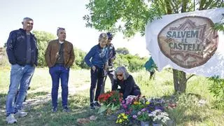 Reclamen recuperar el Castell de Montjuïc de Girona amb una ofrena floral