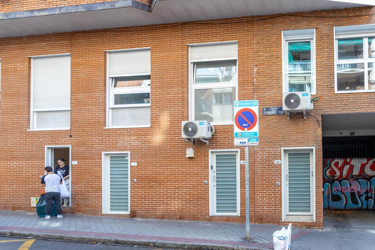 Locales reconvertidos a vivienda en Fernando Poo, Madrid.