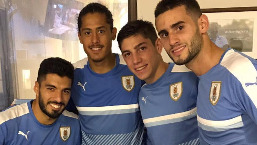 Luis Suárez, Mauricio Lemos, Fede Valverde y Gastón Pereiro.