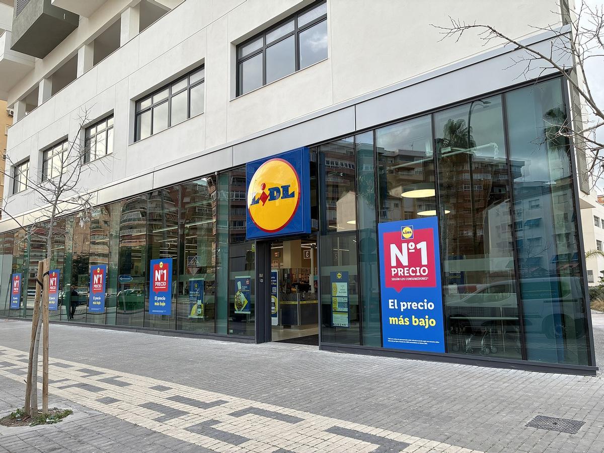 El nuevo supermercado de la cadena Lidl en la avenida de Velázquez de Málaga.