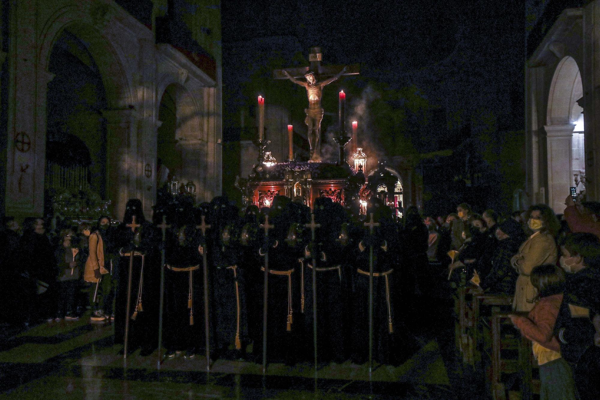 Elche procesiones Jueves santo: La Oracion del Huerto,Nuestra Señora de las Angustias y Maria Santisima de la Salud,La Flagelacion y Gloria,El Silencio,Cristo de Zalamea.