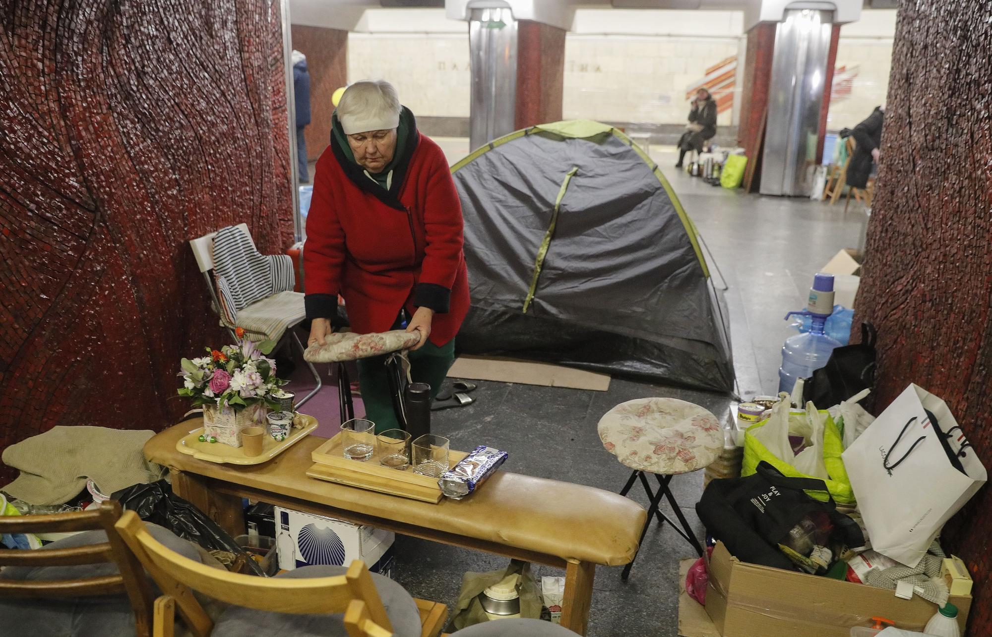 Ucranianos en los búnkeres de Kiev.