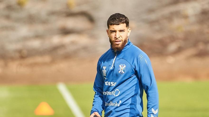 Shashoua ve cerca su renovación con el CD Tenerife