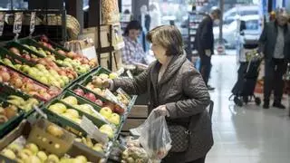 'Compra inversa', el truco viral para ahorrar cuando vas al supermercado